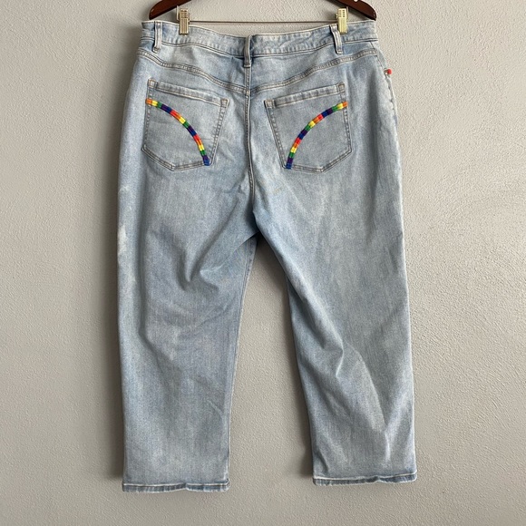 Lane Bryant Jeans Size 16 Mid Rise Boyfriend Capri Flex Waistband Rainbow Detail - Picture 7 of 11